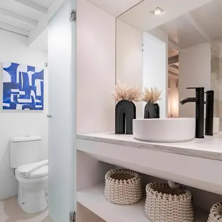 Beautiful And Cosy Flat La Latina-rastro-izq *