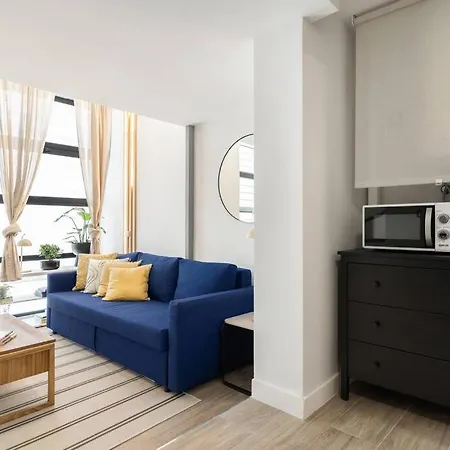 Moderno Loft En Ronda De Segovia-1 * Madrid