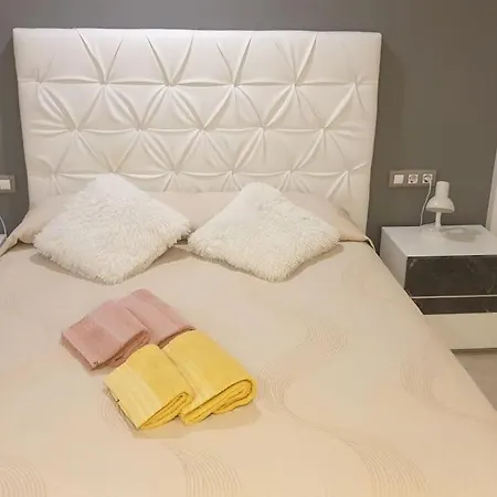 Fantastic Apartment, Newly Renovated * Madrid