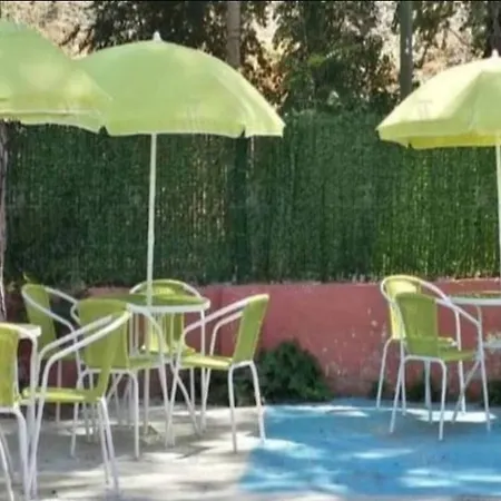 מלון Aravaca Garden 3*