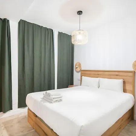 Flat In Lavapies At Street Level S23a Madrid