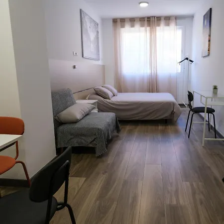 Alianza Aparthotel *