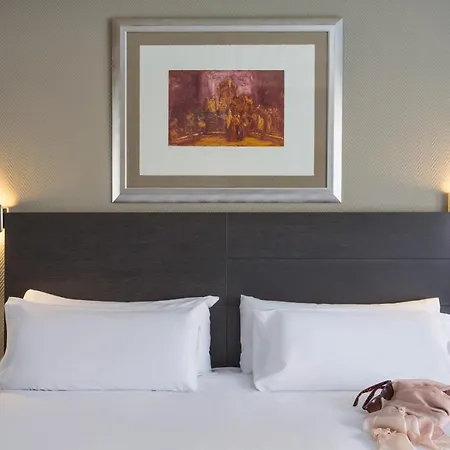 Mercure Centro 4*