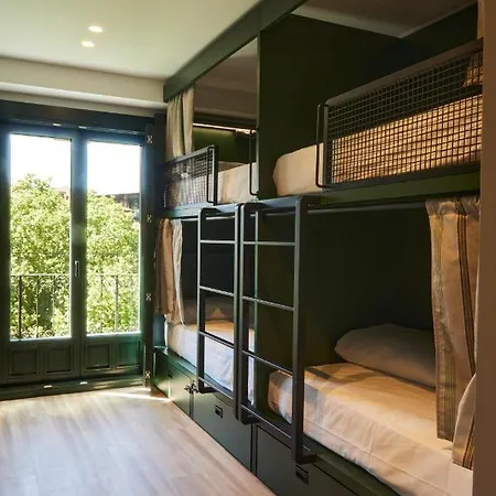 Hostel Latroupe Prado Μαδρίτη