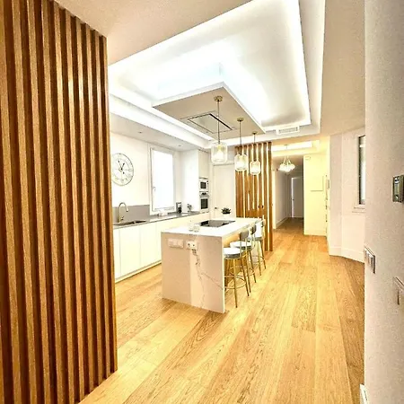 Luxury Flat Rox Apartment *
