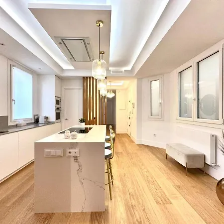Luxury Flat Rox