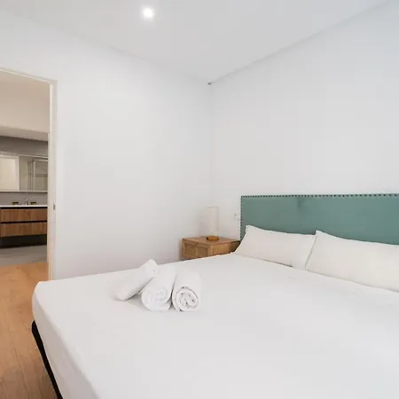 Apartamento De Lujo En La Plaza Pedro Zerolo Al Lado De Gran Via *