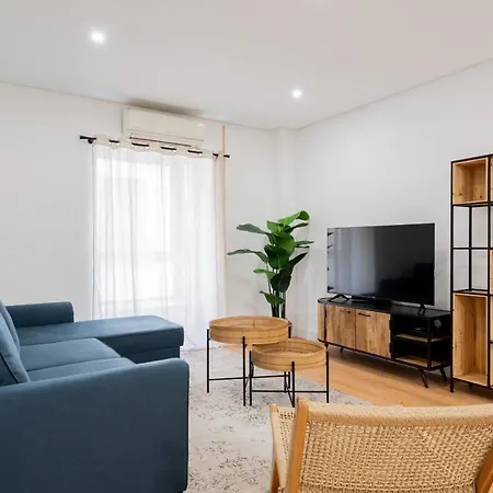 Apartamento De Lujo En La Plaza Pedro Zerolo Al Lado De Gran Via Apartment *