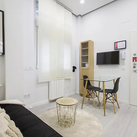 Apartment Charming El Carmen - Madrid