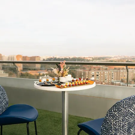 Voco Retiro By Ihg Hotel Madryt
