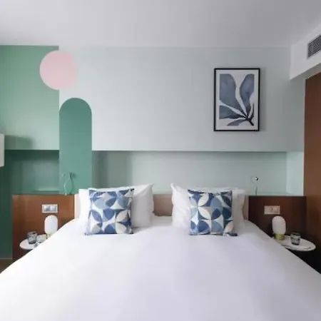 Hotel Voco Retiro By Ihg 4*