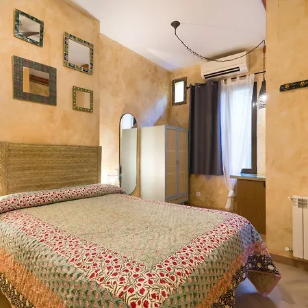 Guest house Artistic 3*