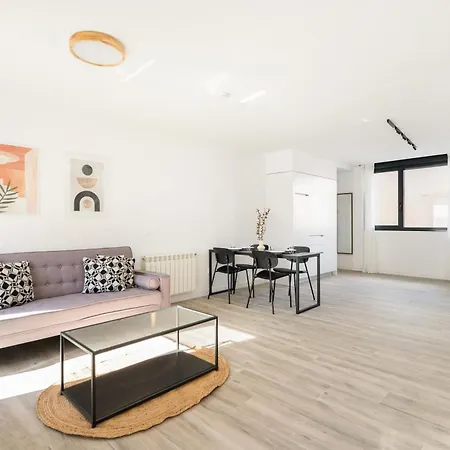 Dobo San Diego Apartment *