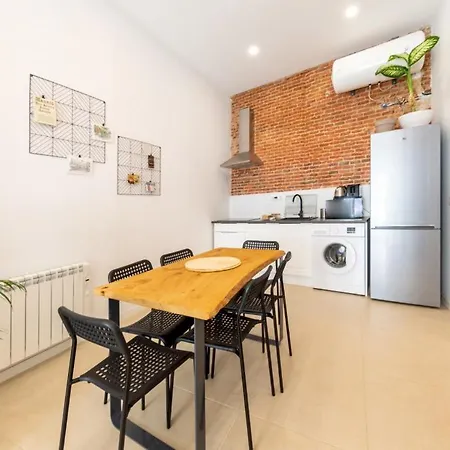 2 Bedrooms 1 Bathroom Furnished - Lavapies - Modern Cozy - Mintystay Apartment