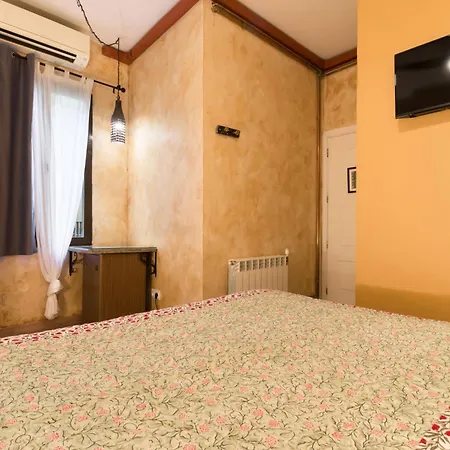Guest house Artistic 3*