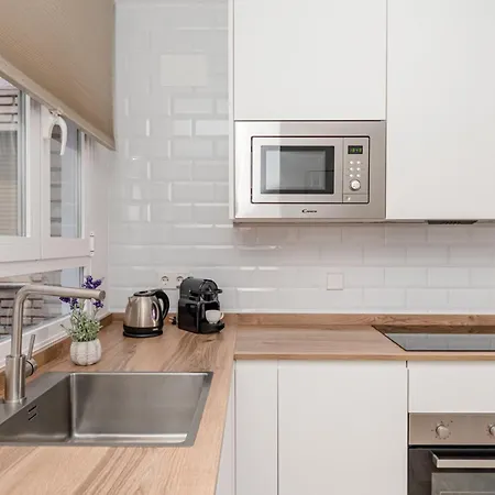 Chueca I Calle Farmacia 1br 1bh *