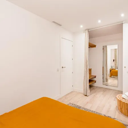 Chueca I Calle Farmacia 1br 1bh * Madrid