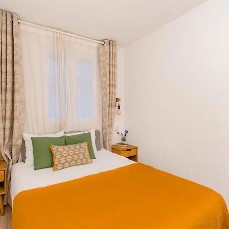 Chueca I Calle Farmacia 1br 1bh Apartment Madrid