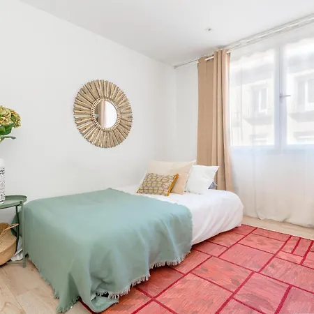 Chueca I Calle Farmacia 1br 1bh Apartment