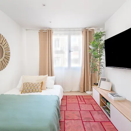 Chueca I Calle Farmacia 1br 1bh Apartment