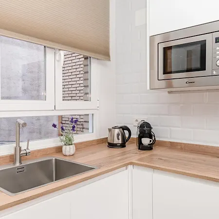 Chueca I Calle Farmacia 1br 1bh Apartment Madrid
