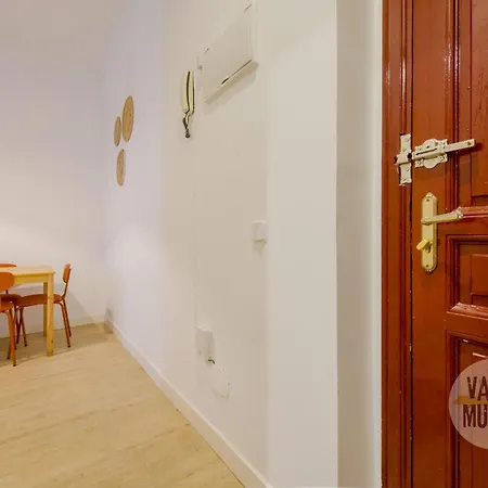 Beautiful Loft 3pax En Huertas-cortes