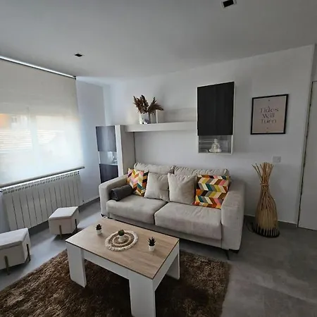 Elegant For 4 Pax In Tetuan - Palacios Apartmán *