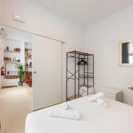 Apartment 2 Bedrooms 1 Bathroom Furnished - Lavapies - Modern Cozy - Mintystay