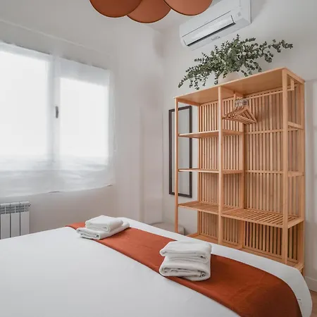 Amazing Apartment-3bedrooms 3bathrooms-lavapies
