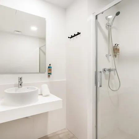 Dobo San Diego Apartment Madrid