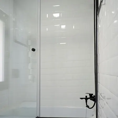 Lejlighed Diaphanous And Modern- 2bd 2bth- Plaza Espana *