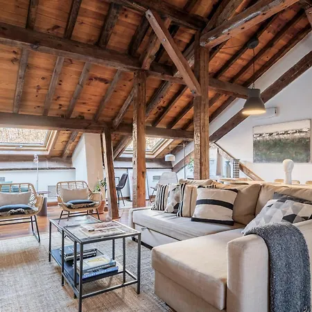 16th Century Palace Apartamento