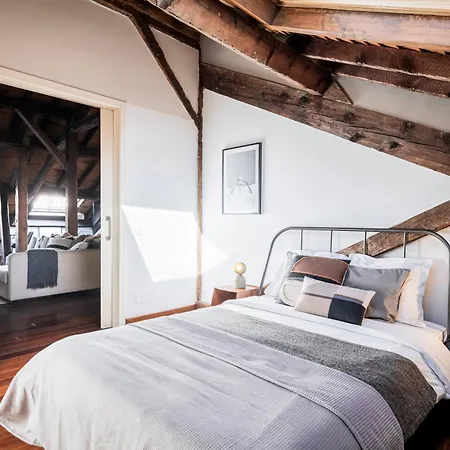 16th Century Palace Apartamento *