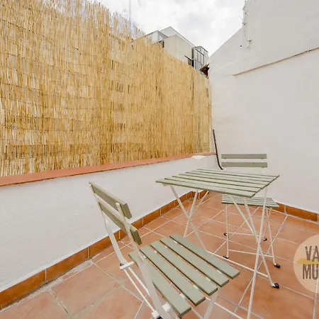 Atico Calle Silva 3pax Con Terraza Esquina Con Gran Via E2