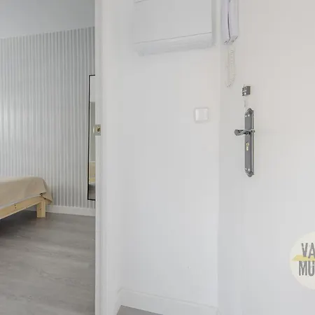 Atico Calle Silva 3pax Con Terraza Esquina Con Gran Via E2 *