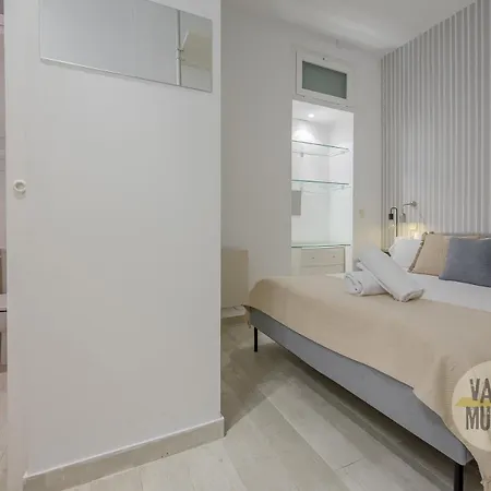 Stylish Loft With 2 Beedrooms En El Centro - La Latina E2 *