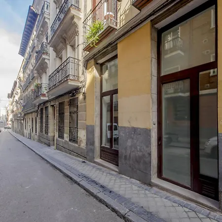 Appartement Stylish Loft With 2 Beedrooms En El Centro - La Latina E2 *