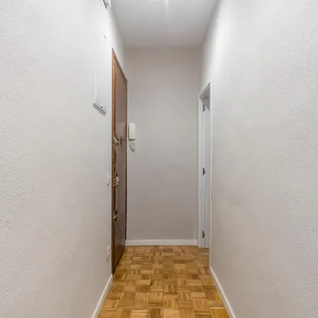 Wide & Modern- 3bd 1bth- Delicias