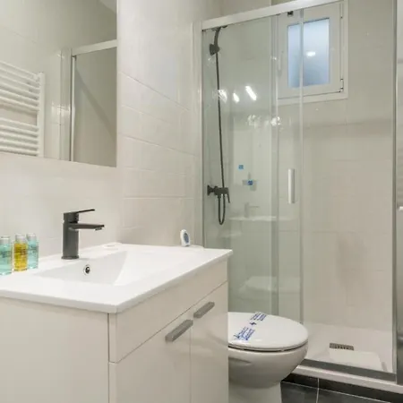 Apartment Wide & Modern- 3bd 1bth- Delicias
