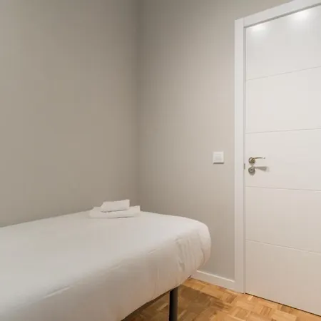 Wide & Modern- 3bd 1bth- Delicias Madrid