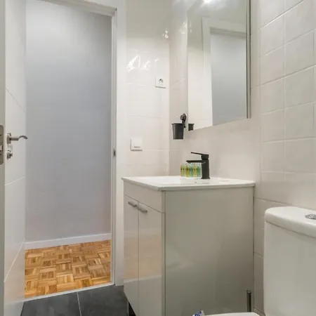 Apartment Wide & Modern- 3bd 1bth- Delicias *