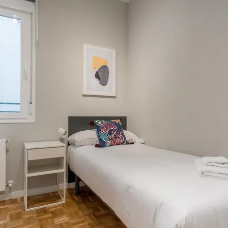 Apartment Wide & Modern- 3bd 1bth- Delicias