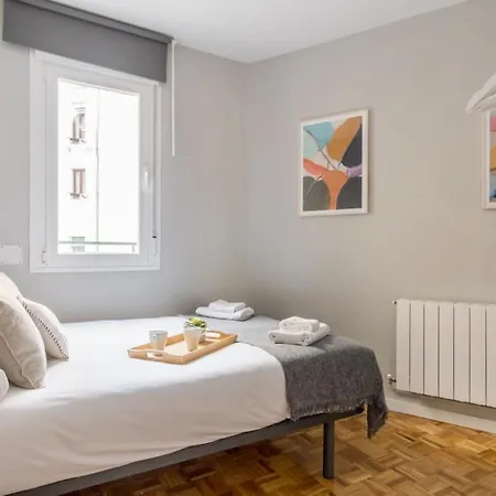 Wide & Modern- 3bd 1bth- Delicias