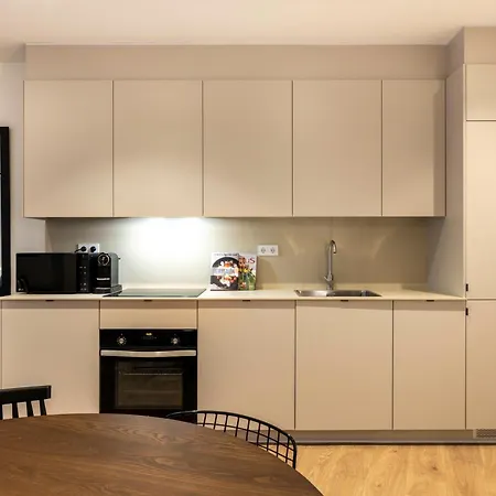 New Designed Flat 3 Bedrooms 2 Showers *