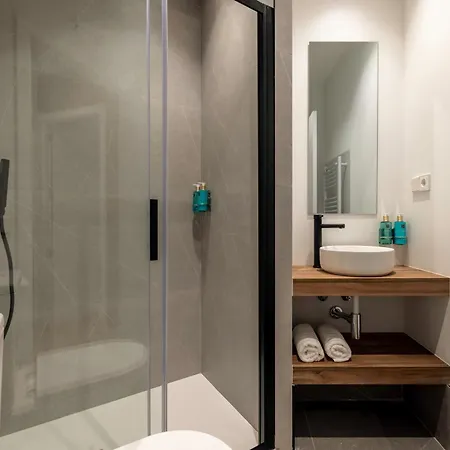 New Designed Flat 3 Bedrooms 2 Showers * Madrid