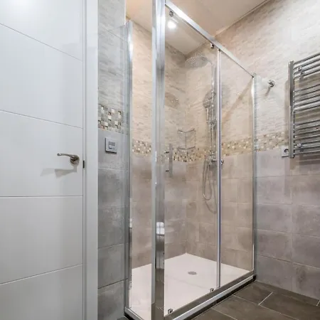 2 Bedrooms 1.5 Bathrooms Furnished - Justicia - Refurbished - Mintystay Apartamento Madrid