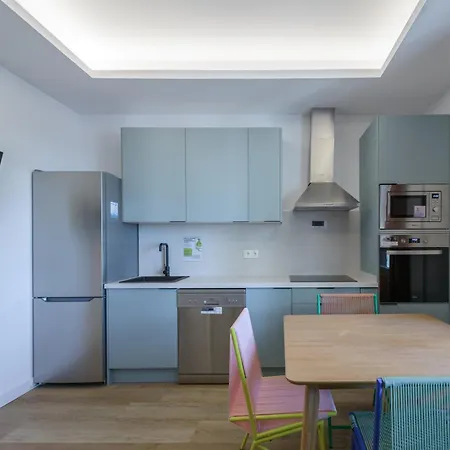 Gran Via Capitals By Monaro***** *