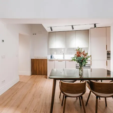 Apartamento Stunning Near Gran Via Metro Madrid