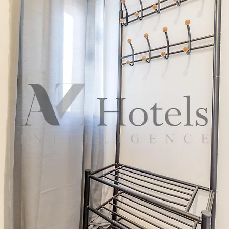 Ayz Ulises - Auto Check-in Guest house