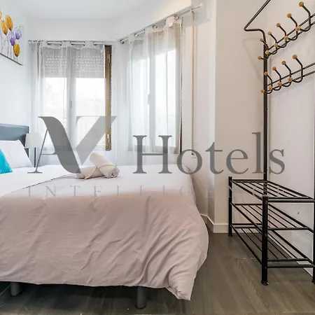 Guest house Ayz Ulises - Auto Check-in Madrid